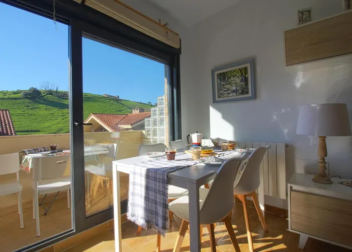 Rozando El Mar En Puerto Calderon