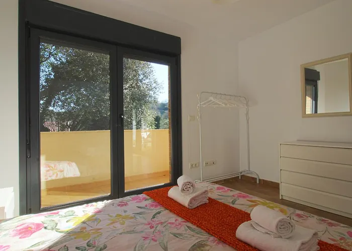 Rozando El Mar En Puerto Calderon